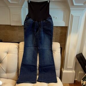 𝅺G:  Oh Baby by Motherhood Flared Denim Jean